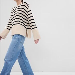 GAP 24/7 Split Hem Striped Cream and Black Sweater